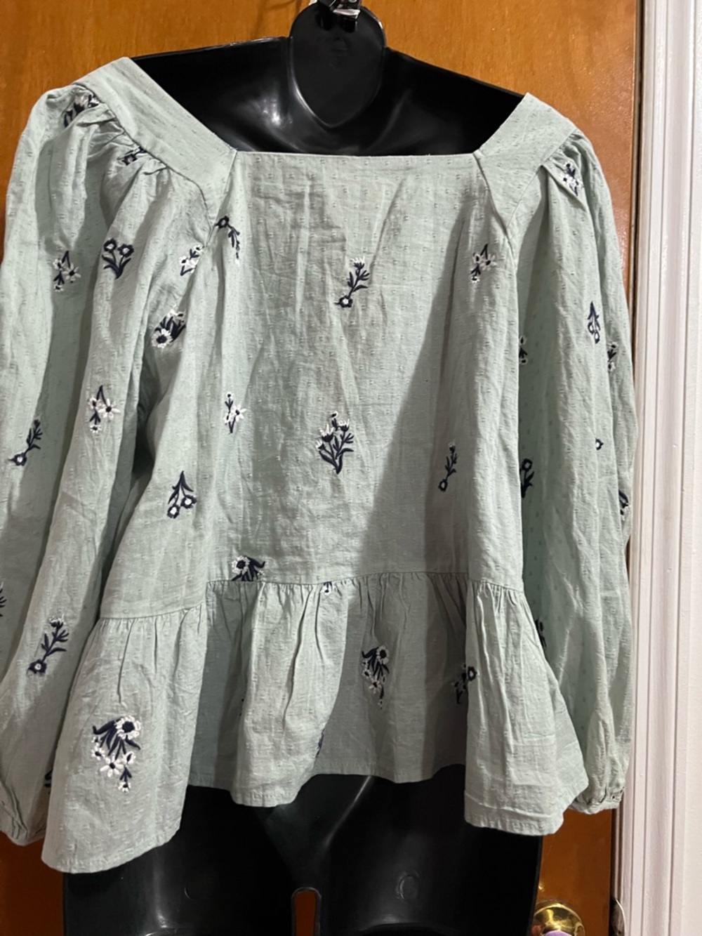 Universal Thread Sage Green Embroidered Square-Neck Peasant Blouse - Picture 4 of 10